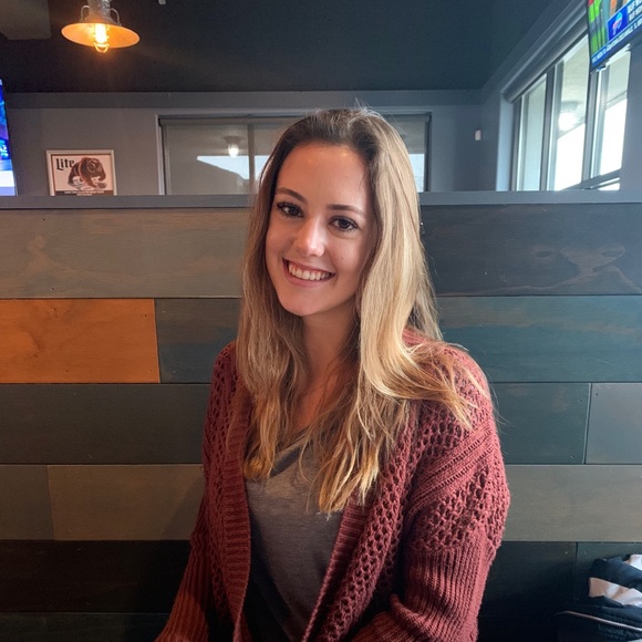 Meet the Posher Other - Meet your Posher, Allie